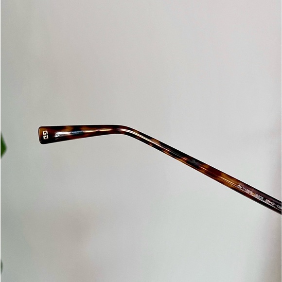 Givenchy Oversized Havana Gold Rounded Tortoise Style Sunglasses - Picture 12 of 16